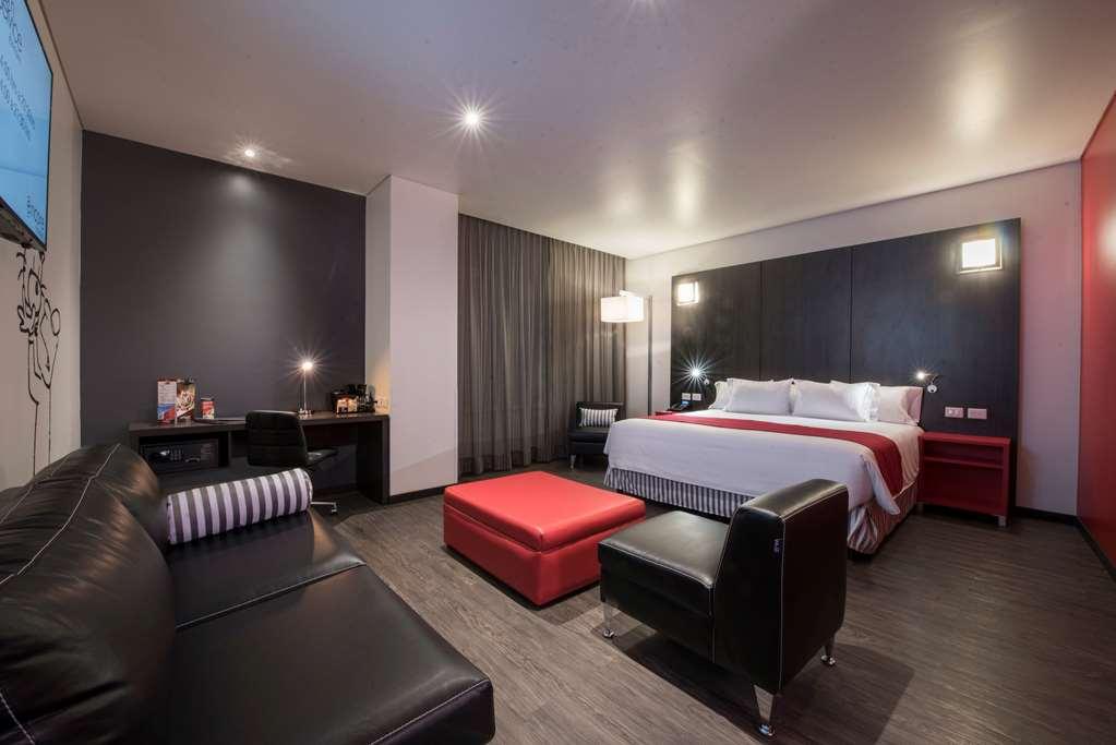 Ramada Encore Сан-Луїс-Потосі Номер фото